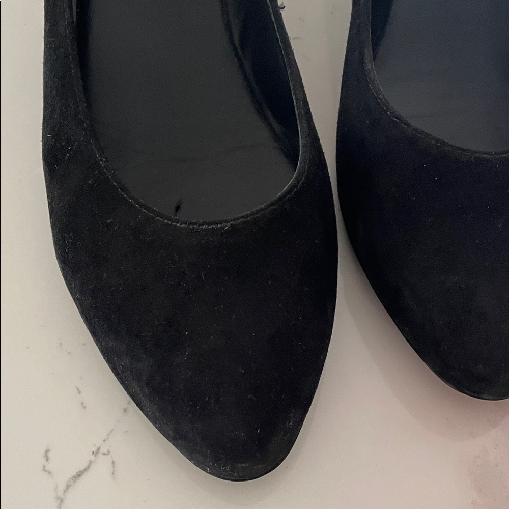 Elegant Black Suede Women's Flats - Picture 5 of 5